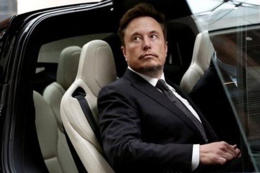 Ikoranabuhanga: Elon Musk yanyomoje amakuru y’uko yahagaritse umushinga wo gukora imodoka zihendutse