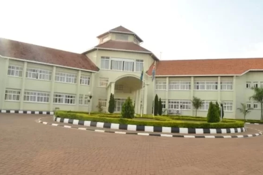 Rwamagana: Polisi yataye muri yombi abantu babiri bari batekeye kanyanga mu gishanga