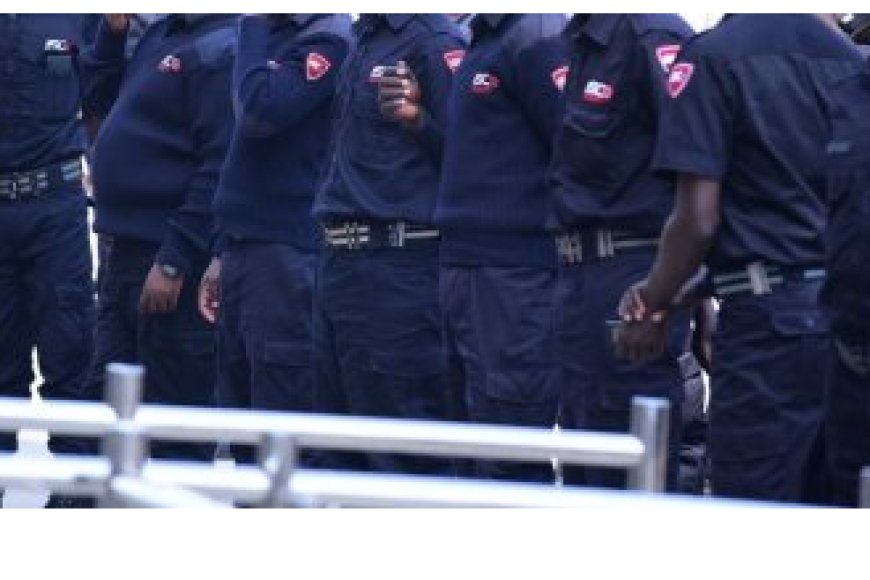 Umusekirite yirashe nyuma yo gusanga umukozi yaramurongoreye umugore inshuro nyinshi