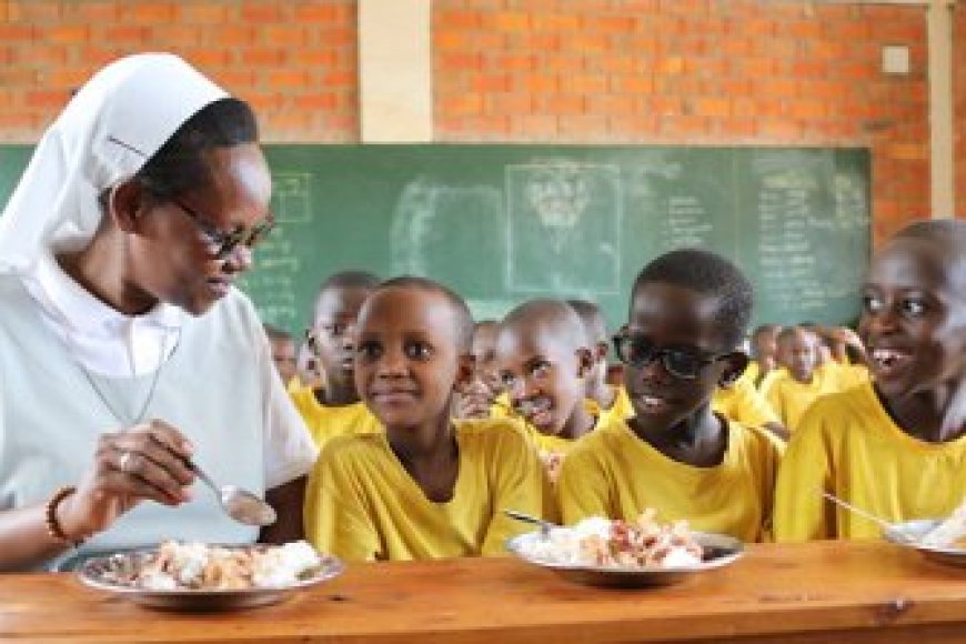 Guverinoma y’u Rwanda yongereye akayabo ku ingengo y’imari itanga nka nkunganire muri gahunda yo kugaburira abana ku ishuri