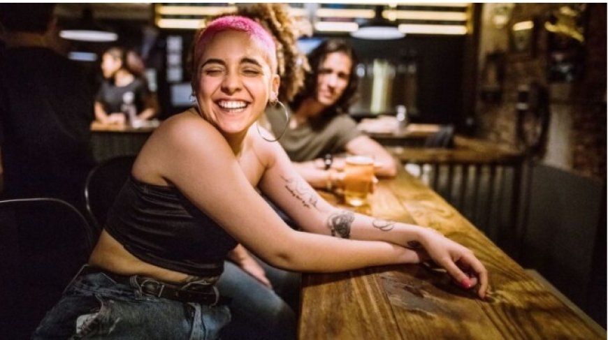 Bikomeje kugorana pee! Abakobwa bo mu Bwongereza bari hagati y’imyaka 25 na 35 y’amavuko bagorwa no kubona abagabo bafite gahunda yo kubaka urugo