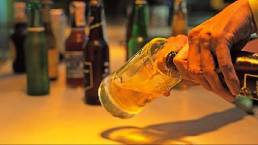 U Buhinde: Abaturage bari kubyinira kuru koma nyuma yaho abatora bemerewe inzoga n’ibiryo by’ubuntu