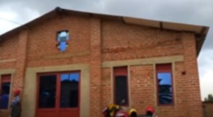 Gasabo: Abakirisitu bari mu gahinda  nyuma yaho pasiteri wabo agurishije urusengero rwihishwa