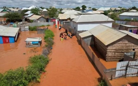 Kenya: Imyuzure yahitanye abagera kuri 240 naho abandi bagera kuri 235 bakurwa mu byabo