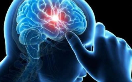 Dore ibintu 10 abantu bakora batabizi bikabangiriza ubwonko