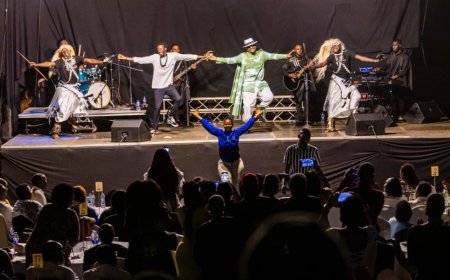 Ruti Joël yatunguranye i Kampala mu gitaramo cya Massamba Intore