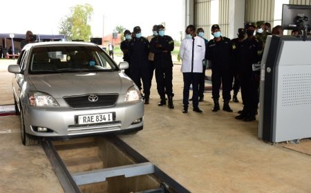 Police y'U Rwanda yatangajwe ikigiye gukorwa mu kuvugutira umuti ikibazo ku bibagirwa gusuzumisha ibinyabiziga byabo
