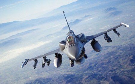 Ukraine: Yungutse izindi ndwanyi z'abasirikare ba mbere basoje amasomo yo gutwara indege za F-16 z’intambara