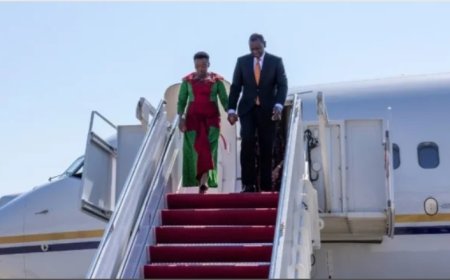 Perezida wa Kenya yisobanuye imbere y'abaturage kubijyanye n'indege  yakodesheje Akayabo ka miliyayi zamanyarwanda za Leta-Reba video hano yisobanura