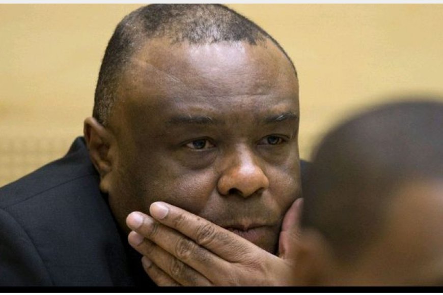 Urwikwekwe ruri hagati mu bategetsi bo muri Repubulika ya demokarasi ya Congo, rwatumye iki gihugu gihagarika kugura izindi mbunda zigezweho.