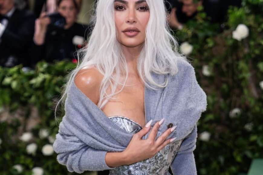 Netflix yasibye muri filimi agace kerekana Kim Kardashian avugirizwa induru