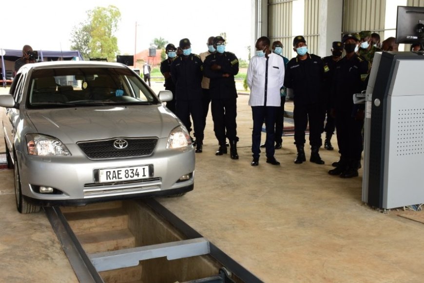 Police y'U Rwanda yatangajwe ikigiye gukorwa mu kuvugutira umuti ikibazo ku bibagirwa gusuzumisha ibinyabiziga byabo