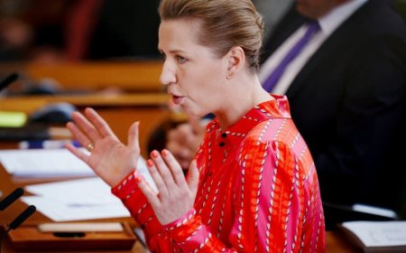 Minisitiri w’Intebe wa Denmark yakubiswe bamusigaramo akuka gacye