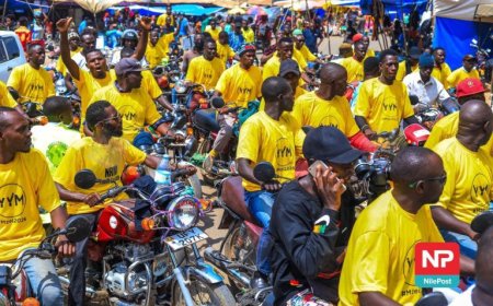 Uganda byakomeye! Urubyiruko rwa NRM rwigaragambije rusaba Perezida Museveni kongera kwiyamamaza