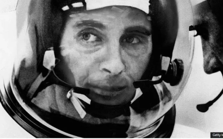 Umugabo wambere ku Isi wafotoye Isi bwa mbere yaguye mu mpanuka y’indege