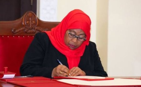 Perezida wa Tanzania Samia Hassan Suluhu yakoze impinduka mu bayobozi batandukanye ahera ku mukuru w'Intara ucyekwaho gusambanya Umunyeshuri