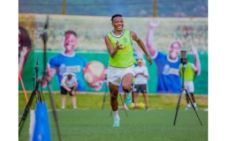 Imikino: Rayon Sports yamanuye intwaro karahabutaka zayo mu myitozo, itanga ubutumwa kuri mukeba APR FC
