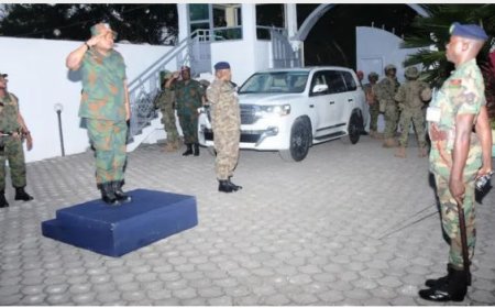 Umugaba mukuru w’Ingabo za Repubulika ya demokarasi ya Congo, yagiriye uruzinduko rudasanzwe i Goma, menya ibyarwo