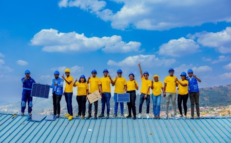 Ikigo cy'itumanaho MTN Rwanda cyatanze umuriro w’ingufu zituruka ku mirasire y’izuba ku kigo cy’ishuri