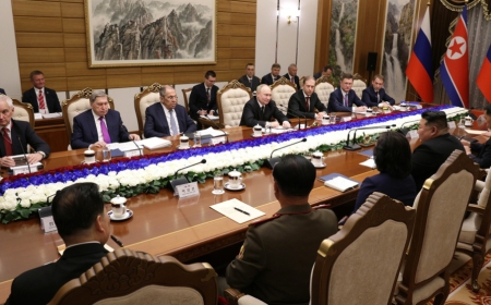 Russia: Intumwa z’u Burusiya zaherekeje Putin muri Koreya ya Ruguru zasohowe mu cyumba cy’ibiganiro