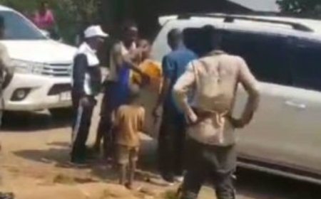 Burundi: Umwe mubayobozi bakomeye yagaragaye ateruye akajerekani agiye gushaka lisansi ku muhanda