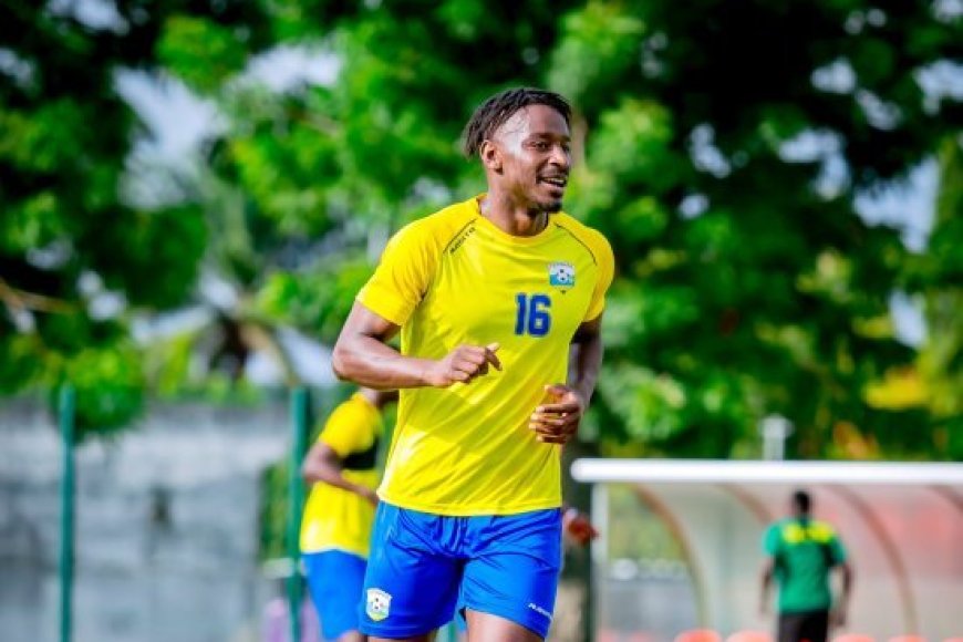 Rafael York yavuye mu mwiherero w’Amavubi igitaraganya ahita asubira muri Sweden