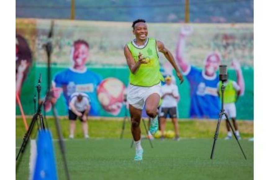 Imikino: Rayon Sports yamanuye intwaro karahabutaka zayo mu myitozo, itanga ubutumwa kuri mukeba APR FC