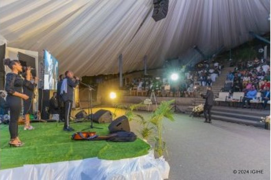 Igitaramo: Musinga Joe yakeje ubudaheranwa bw’u Rwanda mu gitaramo cyagarutse ku mateka (Amafoto)