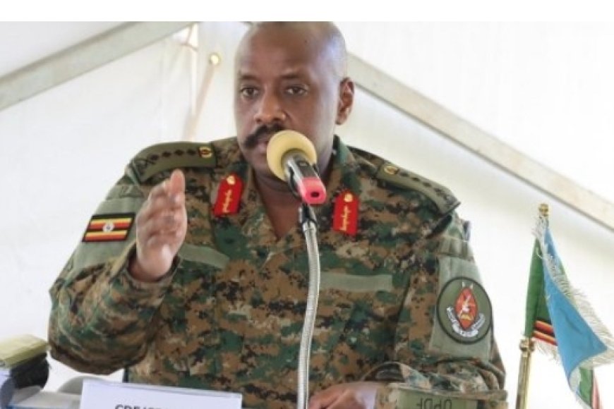 Abasirikare batwara imodoka nabi, umugaba mukuru Gen Muhoozi Kainerugaba yabafatiye imyanzuro itazaborohera