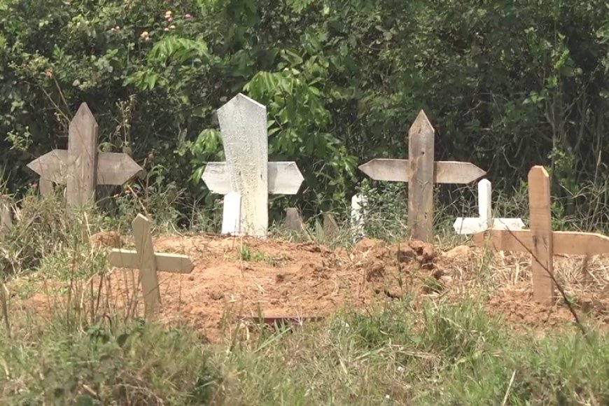 Gatsibo: Byabaye amayobera umucecuru yabyutse asanga umusaraba w’umuntu bashyinguye ubambye mu muryango w’inzu abamo