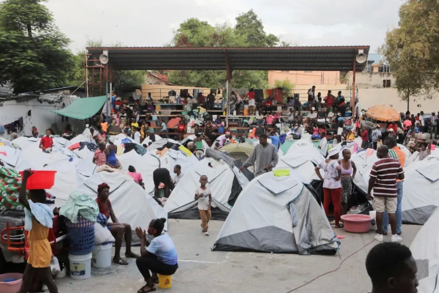 Mu mezi atatu gusa abarenga ibihumbi 500 mu Gihugu kimaranye igihe imvururu bagizweho ingaruka