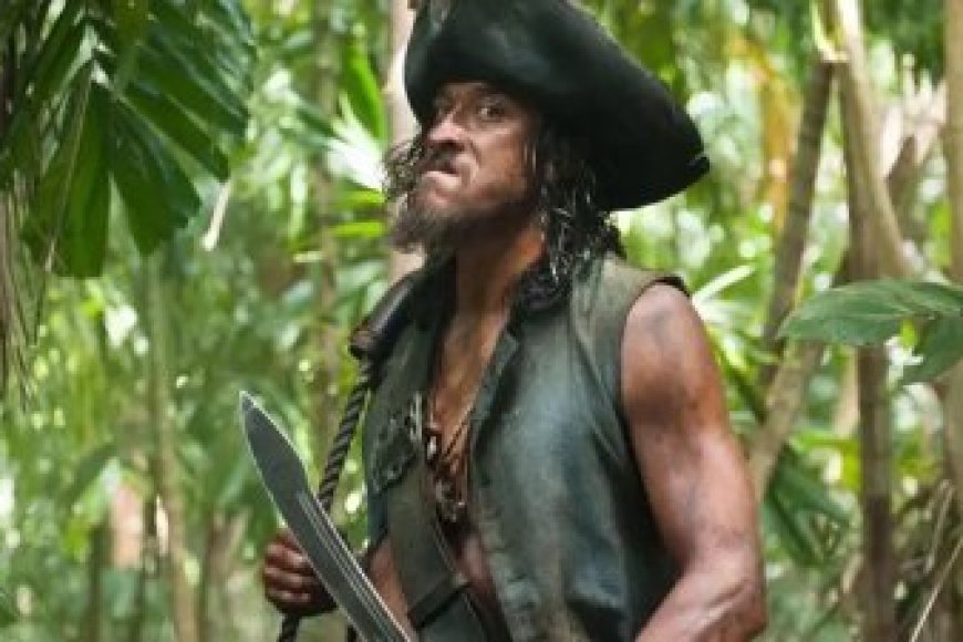 Umukinnyi wa filimi ukomeye warukunzwe yapfuye nyuma yo kuribwa n’ifi ya ‘shark’