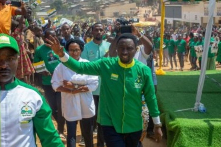 Dore Ibyo Dr Frank Habineza yarahiriye kuzakorera Abanyarwanda harimo guhagarika ifungwa ry’imipaka ku baturanyi