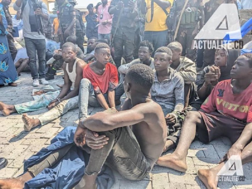 Umuyobozi w’umujyi wa Goma, yerekanye itsinda ry’urubyiruko ryatawe muri yombi rishinjwa imikoranire na M23