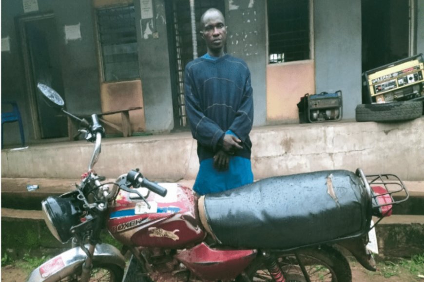 Umubazi ari mu mazi abira nyuma yo gutera icyuma umumotari amuziza gukunda umugore we!