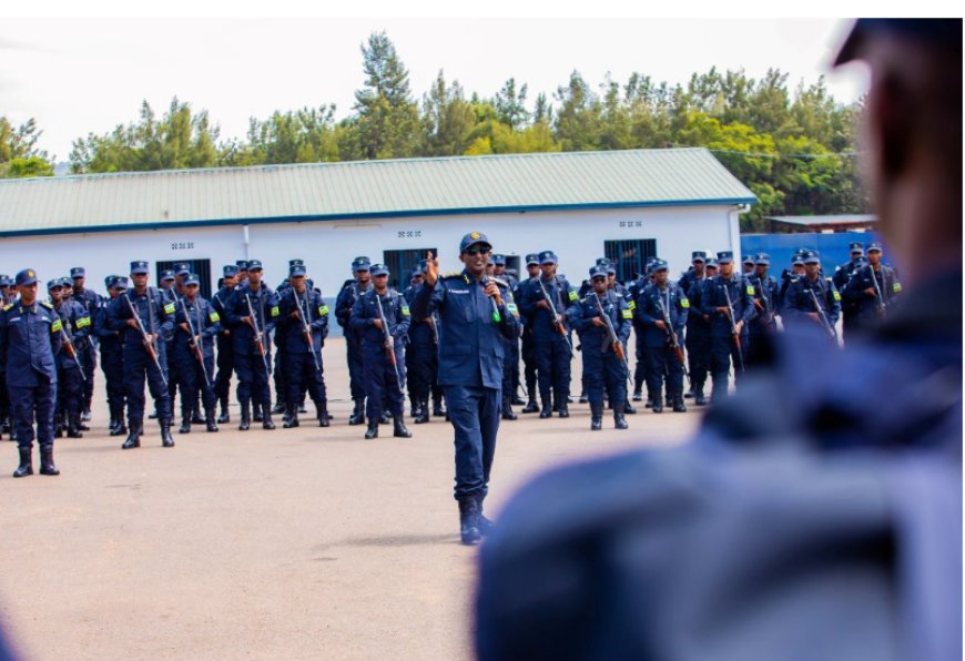 Umuyobozi mukuru wa Polisi y’u Rwanda, CG Felix Namuhoranye yahaye impanuro abapolisi 240 bitegura kujya mu butumwa