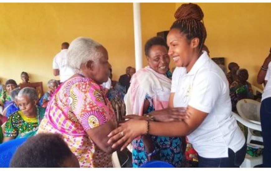 Ubuzima: Inzobere mu kuvura indwara z’abagore zemereye ubuvuzi abatuye mu mpinganzima i Huye