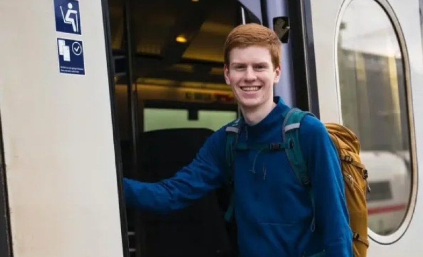 Umusore w’imyaka 17 yamavuko  yasanzwe muri gariyamoshi amazemo Amezi 24 araramo bucece