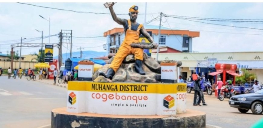 Muhanga: Umugabo usa nkutagira umutima yishe umugore we amutemye mu mutwe  amukata n'ijosi arahorahoza