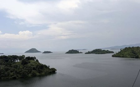 Mu karere ka Rutsiro umwarimu yarohamye mu Kiyaga cya Kivu ahita yitaba Imana