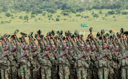Umukandida uri kwiyamamariza kuba Perezida  dore icyo yatangaje kidasanzwe  yazakora cyikazana impinduka mu kwinjira mu gisirikare cy’u Rwanda