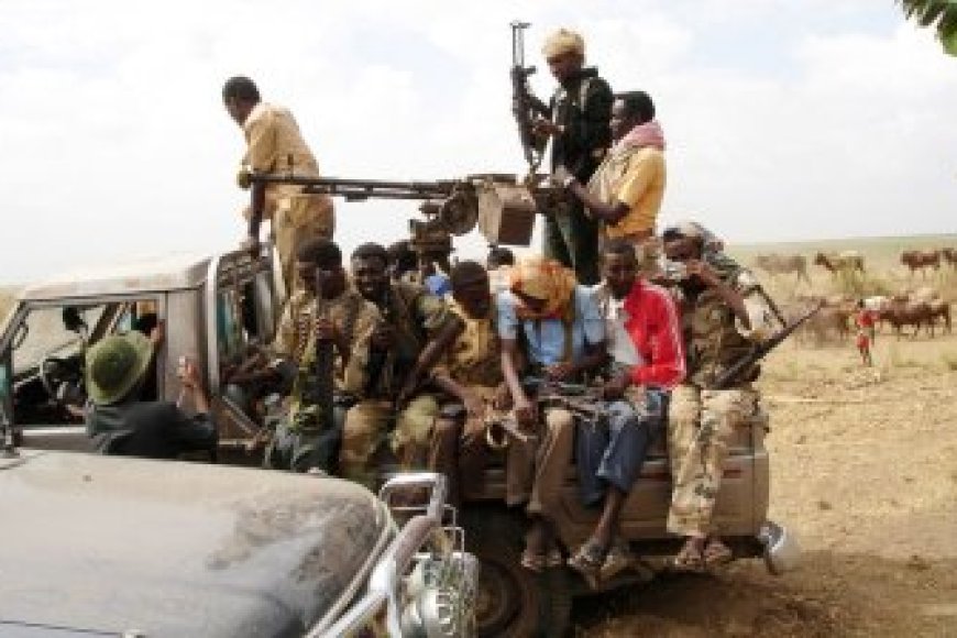 Abasivile basahuye intwaro karundura nyuma yo gutega imodoka za gisirikare abandi bahasiga ubuzima