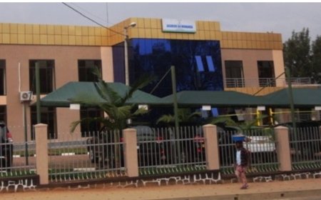 Muhanga: Dore ba Gitifu bahinduriwe Imirenge bayoboraga