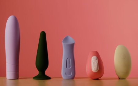 Umusore w’imyaka 24 wo muri Uganda yatawe muri yombi azira gutunga ibikinisho byifashishwa mu gutera akabariro