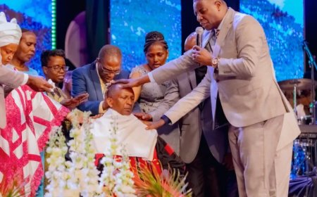 Umushumba Mukuru wa Zion Temple Celebration Center, Apotre Gitwaza yasimbutse urupfu yisanga mu Bitaro