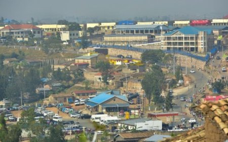 Ruhango: Umunyonzi yasanzwe amanitse mu giti