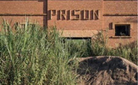 Urujijo ni rwose mu babyeyi bafite abana babo nyuma yuko gereza imaze gupfira mo imfungwa zirenga 56