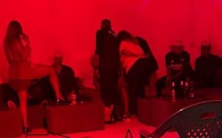 Amakuru mashya kuri Dosiye yakabari kabyiniyemo inkumi zikimero zambaye uko zavutse