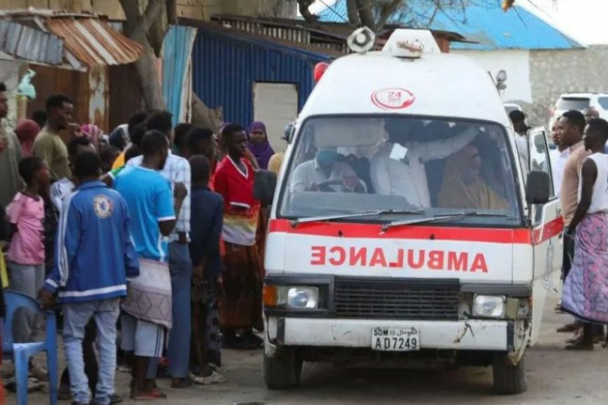 Abantu 32 ni bo bamaze kumenyekana ko baguye mu gitero umutwe w’iterabwoba wa Al-Shabab wagabye muri Somalia abandi benshi barakomeretse