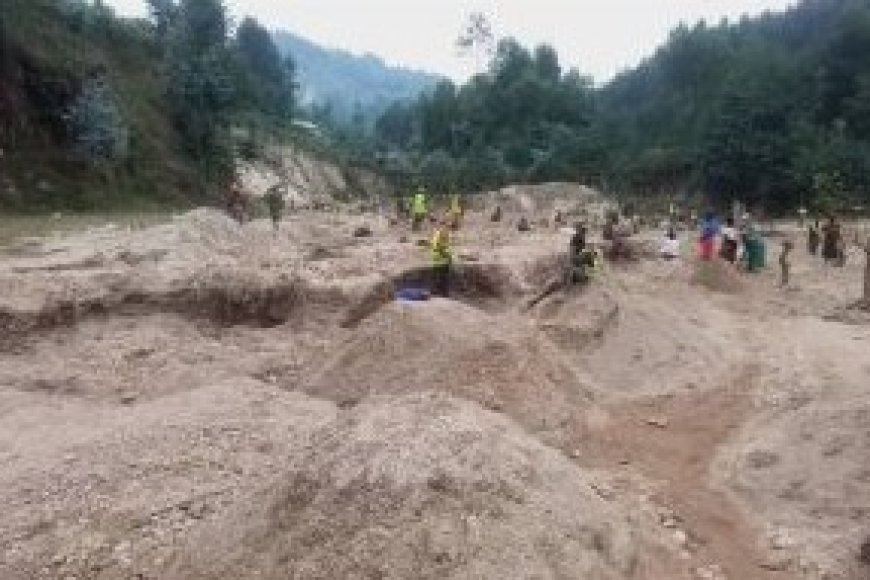 Gakenke: Abagabo babiri baburiye umwuka mu kirombe birangira bahasize ubuzima